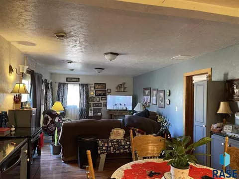 300 E State St, Marion, SD 57043 photo 19