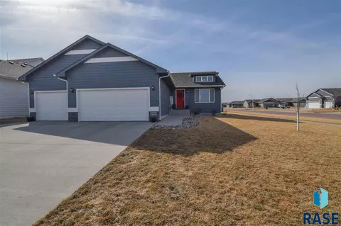 8909 W 20th St, Sioux Falls, SD 57106 photo 1