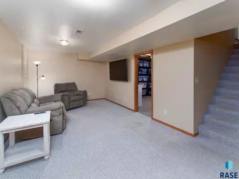 5108 E 16th St, Sioux Falls, SD 57110 photo 12