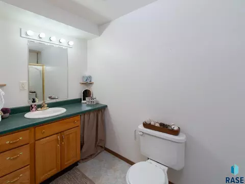 5108 E 16th St, Sioux Falls, SD 57110 photo 14
