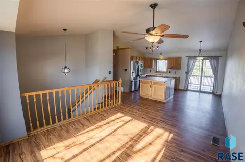 700 N Atkins Dr, Tea, SD 57064 photo 5