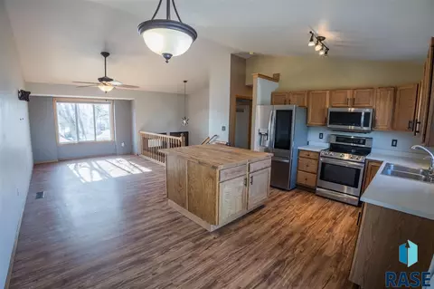 700 N Atkins Dr, Tea, SD 57064 photo 8