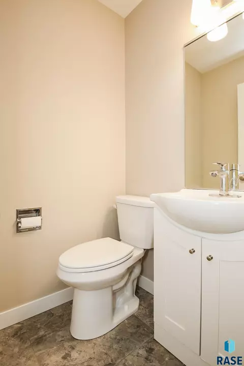 2208 E 54th St, Sioux Falls, SD 57103 photo 28