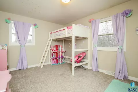2208 E 54th St, Sioux Falls, SD 57103 photo 24