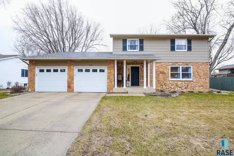 2208 E 54th St, Sioux Falls, SD 57103 photo 33