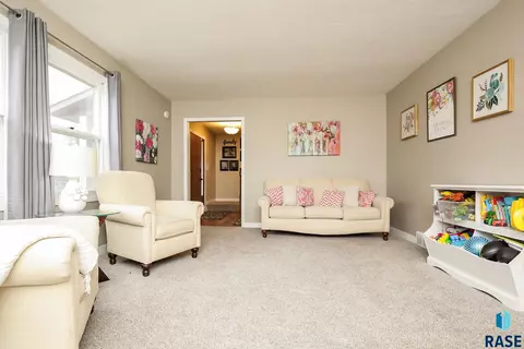 2208 E 54th St, Sioux Falls, SD 57103 photo 17