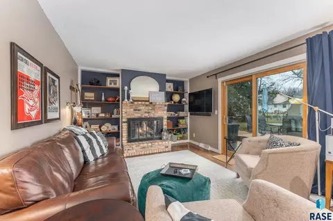 500 W Maple St, Tea, SD 57064 photo 12