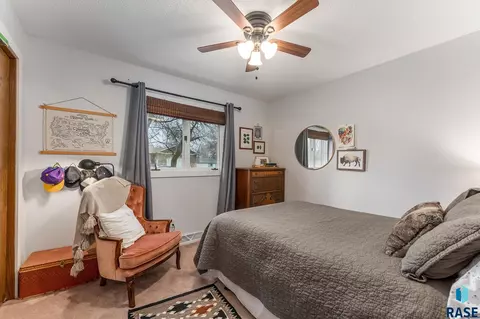500 W Maple St, Tea, SD 57064 photo 4