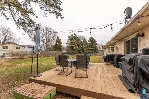 500 W Maple St, Tea, SD 57064 photo 17