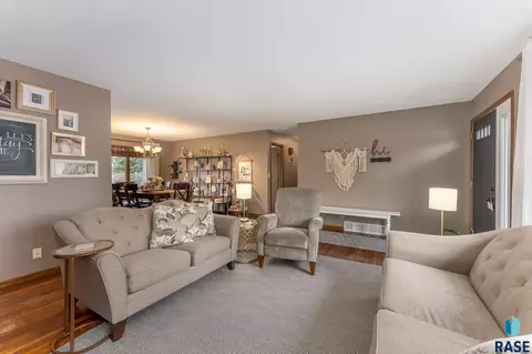 500 W Maple St, Tea, SD 57064 photo 3