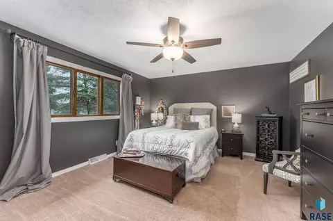 500 W Maple St, Tea, SD 57064 photo 6