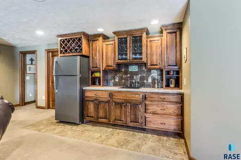 2413 E Baxter Cir, Sioux Falls, SD 57108 photo 24