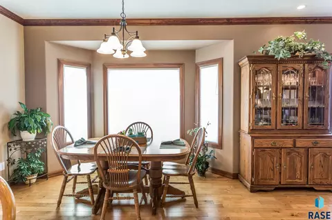 2413 E Baxter Cir, Sioux Falls, SD 57108 photo 11