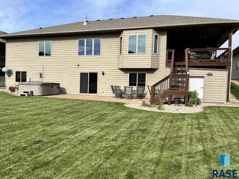 2413 E Baxter Cir, Sioux Falls, SD 57108 photo 35