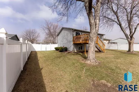 810 N Rose Ave, Tea, SD 57064 photo 20