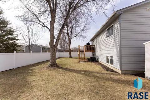 810 N Rose Ave, Tea, SD 57064 photo 18