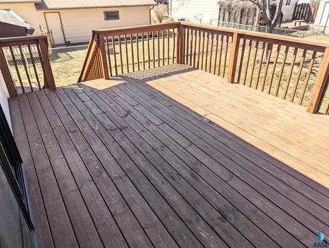 2204 E 1st St, Sioux Falls, SD 57103 photo 32