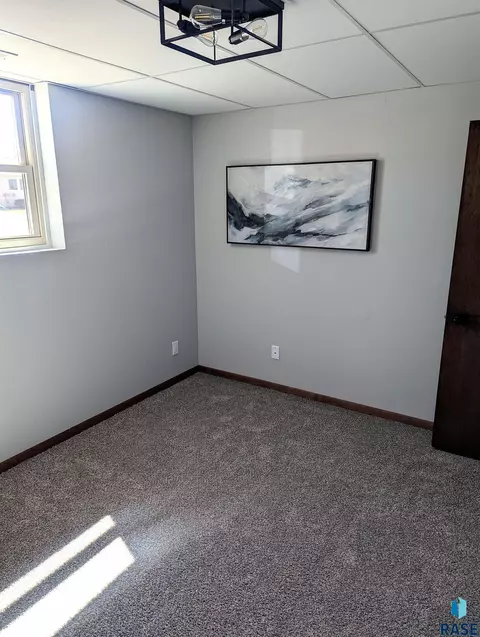 2204 E 1st St, Sioux Falls, SD 57103 photo 25