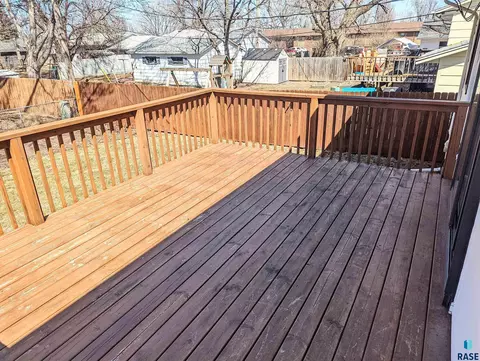 2204 E 1st St, Sioux Falls, SD 57103 photo 31