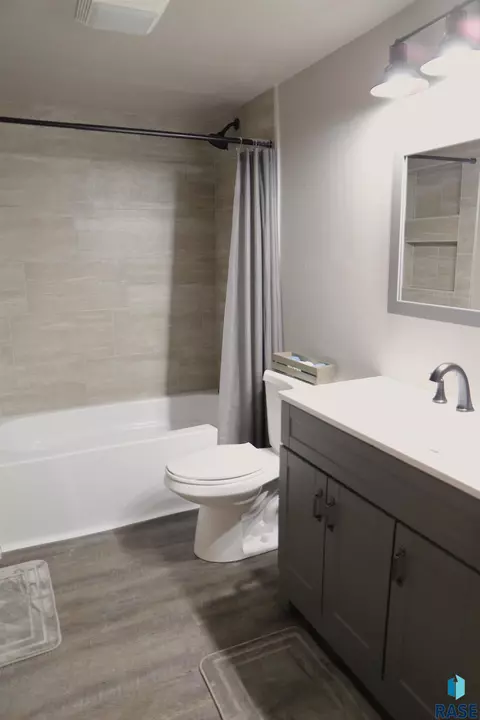 2702 E 12th St, Sioux Falls, SD 57103 photo 11