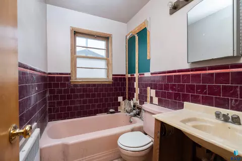 421 N Nesmith Ave, Sioux Falls, SD 57103 photo 12