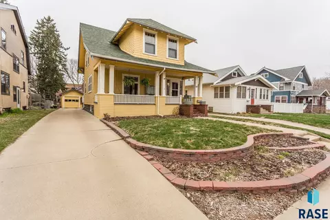 917 S Duluth Ave, Sioux Falls, SD 57104 photo 2