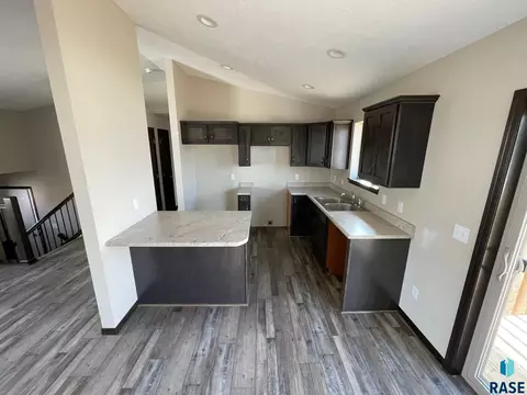 9433 W Liam St, Sioux Falls, SD 57106 photo 4