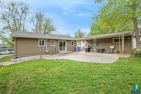2304 E 13th St, Sioux Falls, SD 57103 photo 28