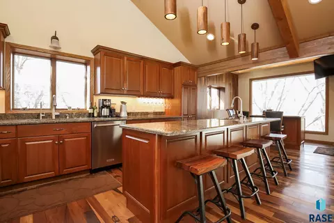 416 E Aspen Dr, Sioux Falls, SD 57105 photo 3
