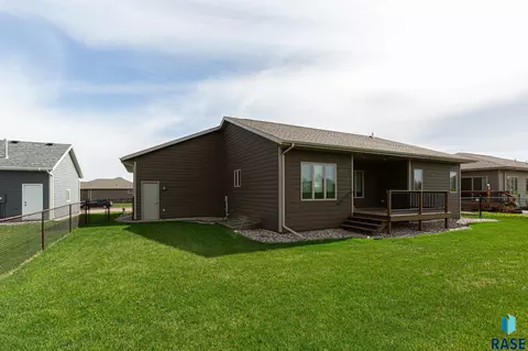 2608 E Palmer St, Brandon, SD 57005 photo 23