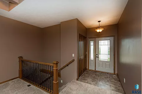 2608 E Palmer St, Brandon, SD 57005 photo 13