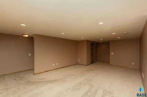 2608 E Palmer St, Brandon, SD 57005 photo 20