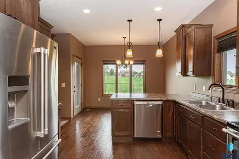 2608 E Palmer St, Brandon, SD 57005 photo 6