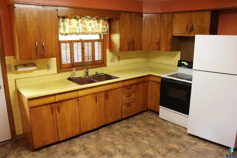 1405 W 29th St, Sioux Falls, SD 57105 photo 10