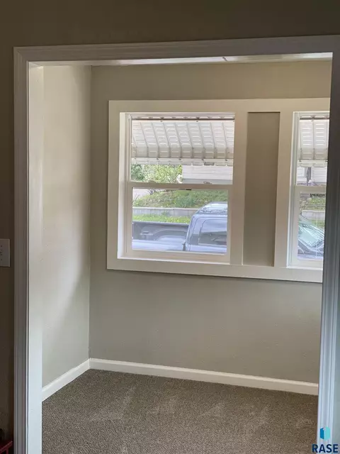 310 W Mcclellan St, Sioux Falls, SD 57104 photo 9