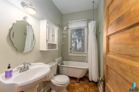 114 E 20th St, Sioux Falls, SD 57105 photo 8