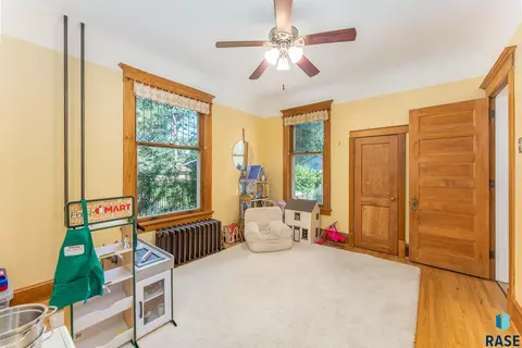 114 E 20th St, Sioux Falls, SD 57105 photo 9