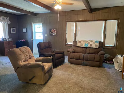 110 S Dewald St, Freeman, SD 57029 photo 7