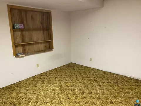 110 S Dewald St, Freeman, SD 57029 photo 33
