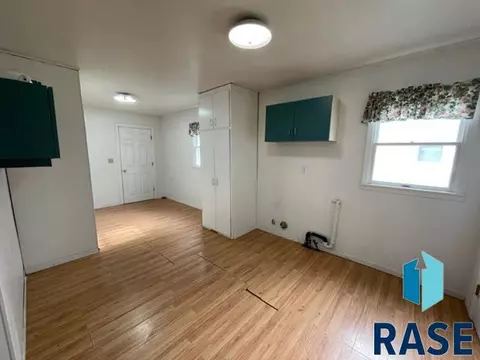 122 E 10th St, Gregory, SD 57533 photo 11