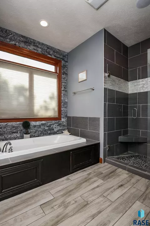 2325 Ivy Cir, Tea, SD 57064 photo 14