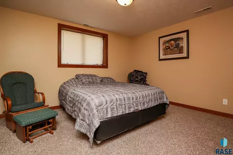 2325 Ivy Cir, Tea, SD 57064 photo 28