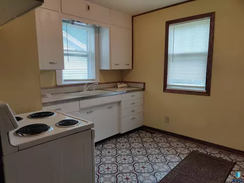 108 E 8th St, Jasper, MN 56144 photo 4