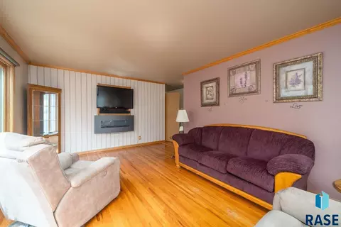 Undisclosed, Sioux Falls, SD 57103 photo 4