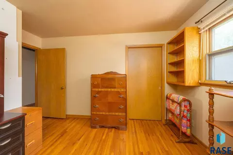 Undisclosed, Sioux Falls, SD 57103 photo 14