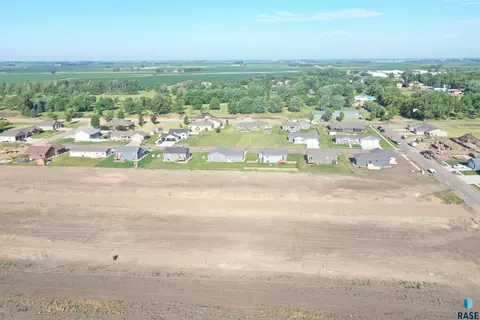 501 Fairway Dr, Colman, SD 57017 photo 6