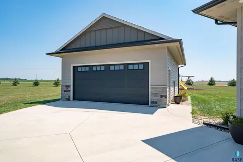 47499 Silver Creek Cir, Renner, SD 57020 photo 35