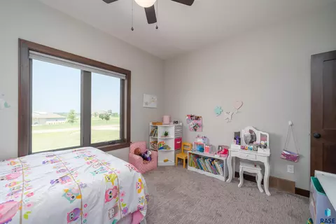 47499 Silver Creek Cir, Renner, SD 57020 photo 14