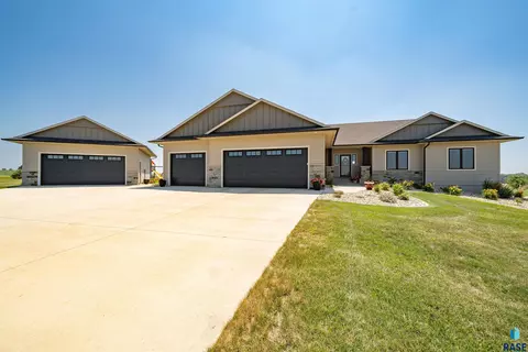 47499 Silver Creek Cir, Renner, SD 57020 photo 41