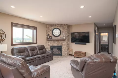 47499 Silver Creek Cir, Renner, SD 57020 photo 19